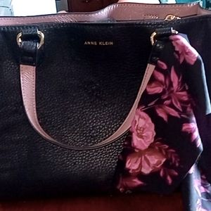 Anne Klein hand bag